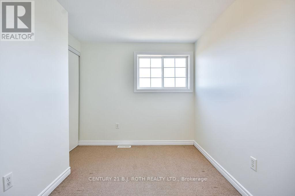 2 - 87 Goodwin Drive, Barrie, ON - Indoor Photo Showing Other Room