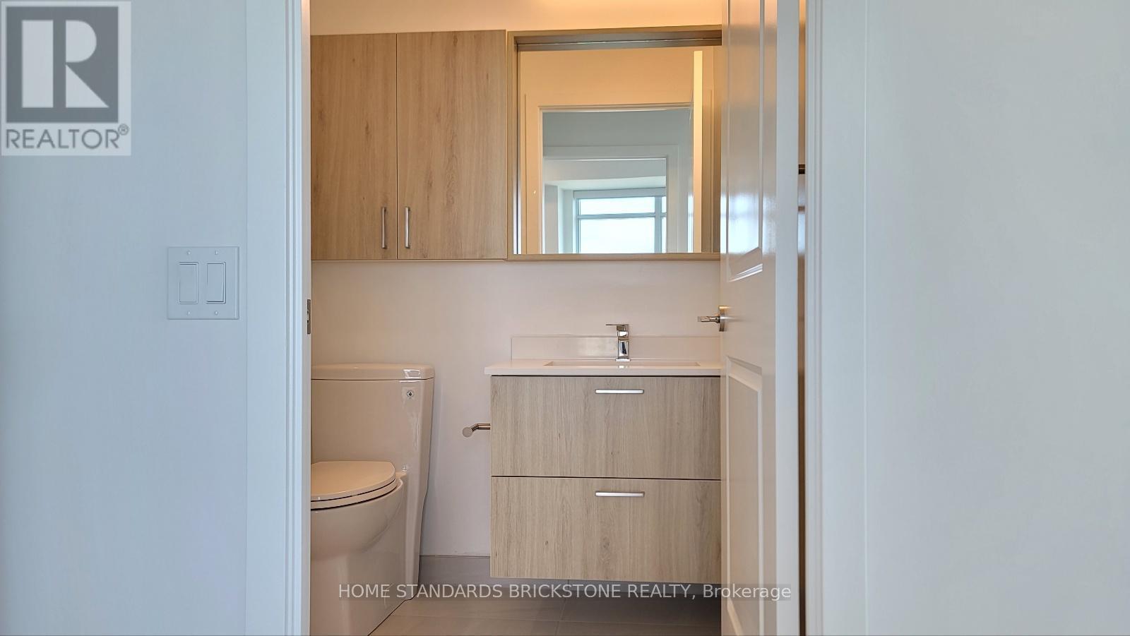 A-1405 - 30 Upper Mall Way, Vaughan, ON - Indoor Photo Showing Bathroom