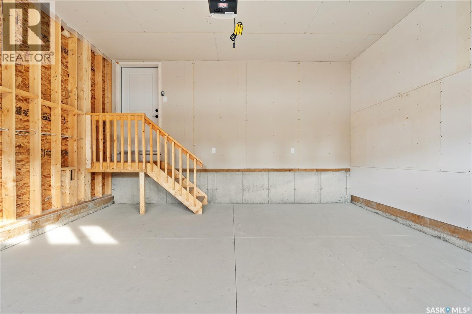 117 Yuel Crescent, Saskatoon, SK - Indoor Photo Showing Other Room