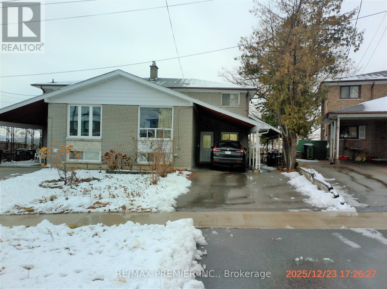 35 Faulkner Crescent, Toronto, ON - Outdoor With Facade