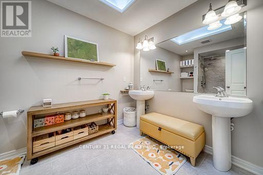 3095 Robert Brown Boulevard, Oakville, ON - Indoor Photo Showing Bathroom