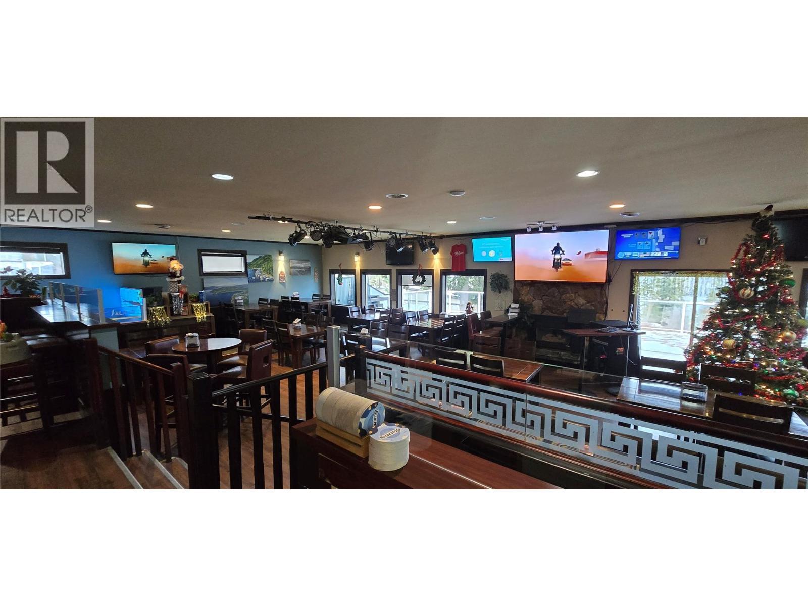 1277 Trans Canada Highway, Sorrento, BC