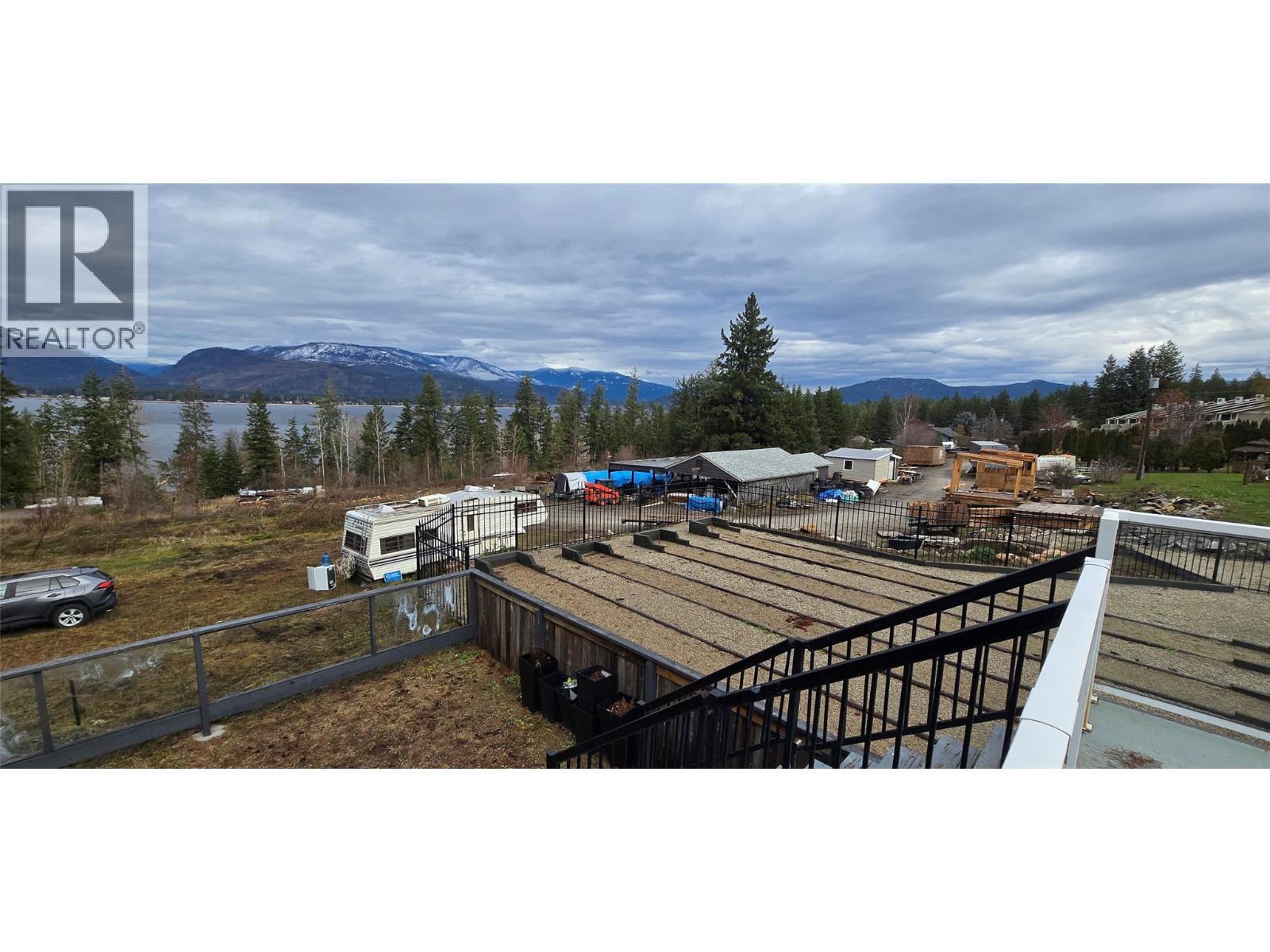 1277 Trans Canada Highway, Sorrento, BC