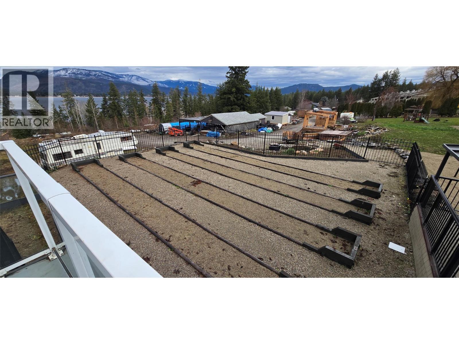 1277 Trans Canada Highway, Sorrento, BC