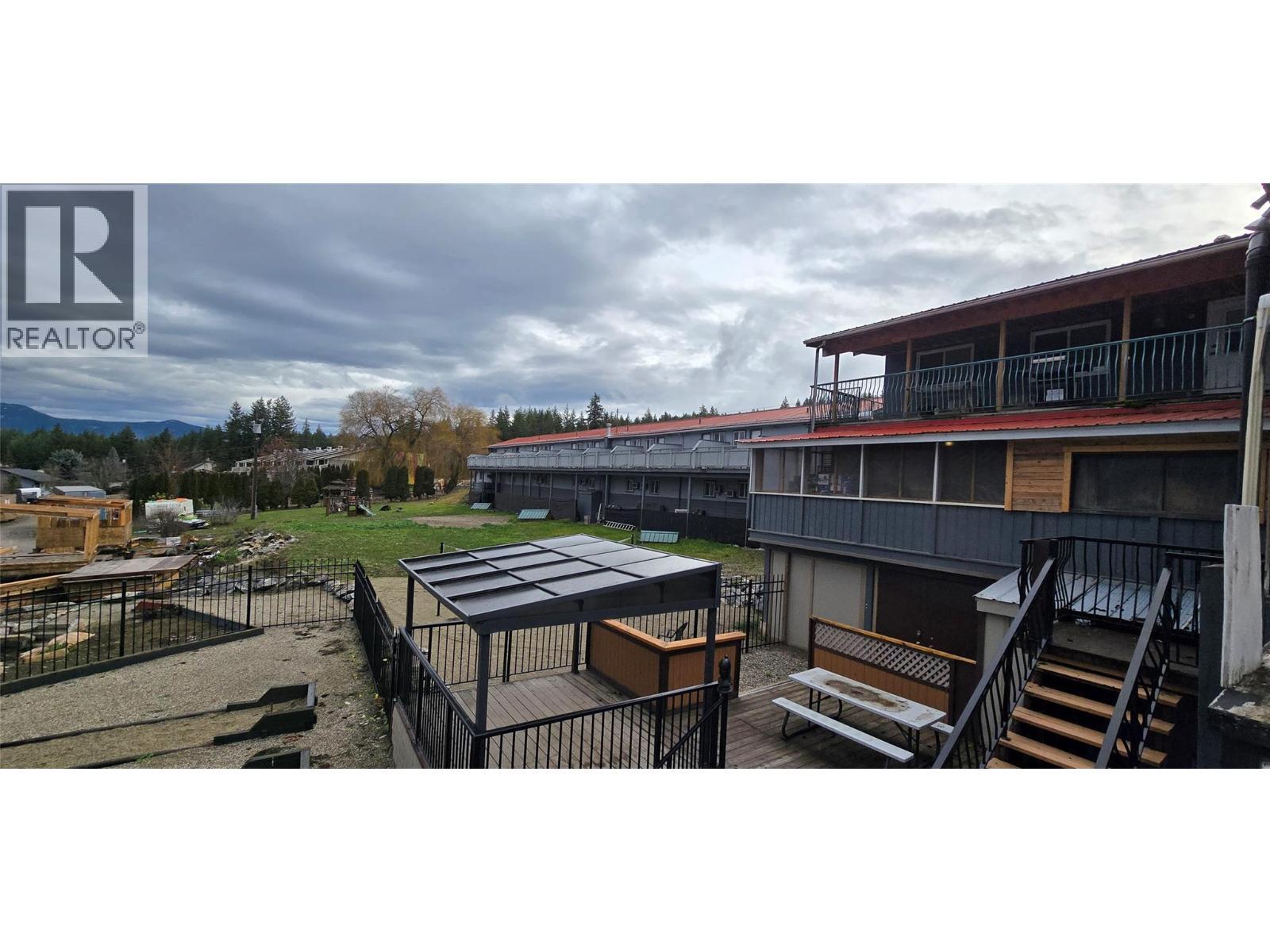 1277 Trans Canada Highway, Sorrento, BC