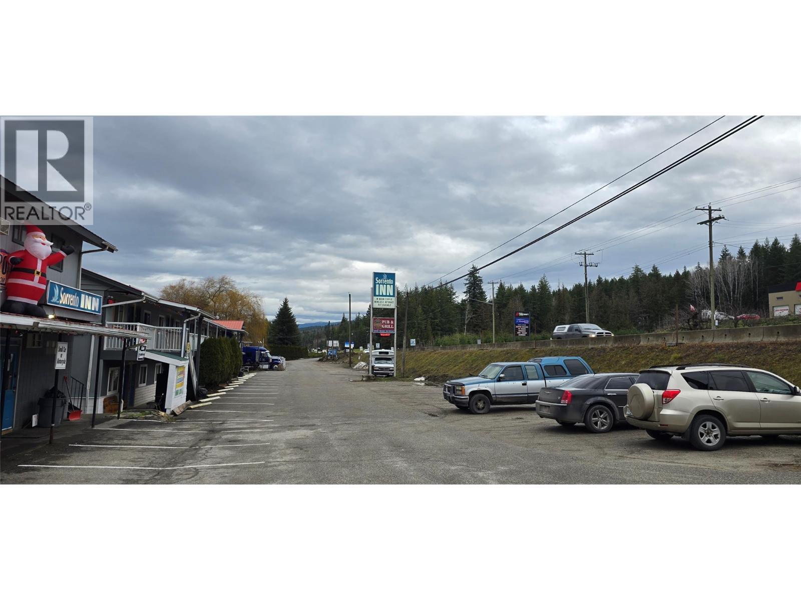1277 Trans Canada Highway, Sorrento, BC
