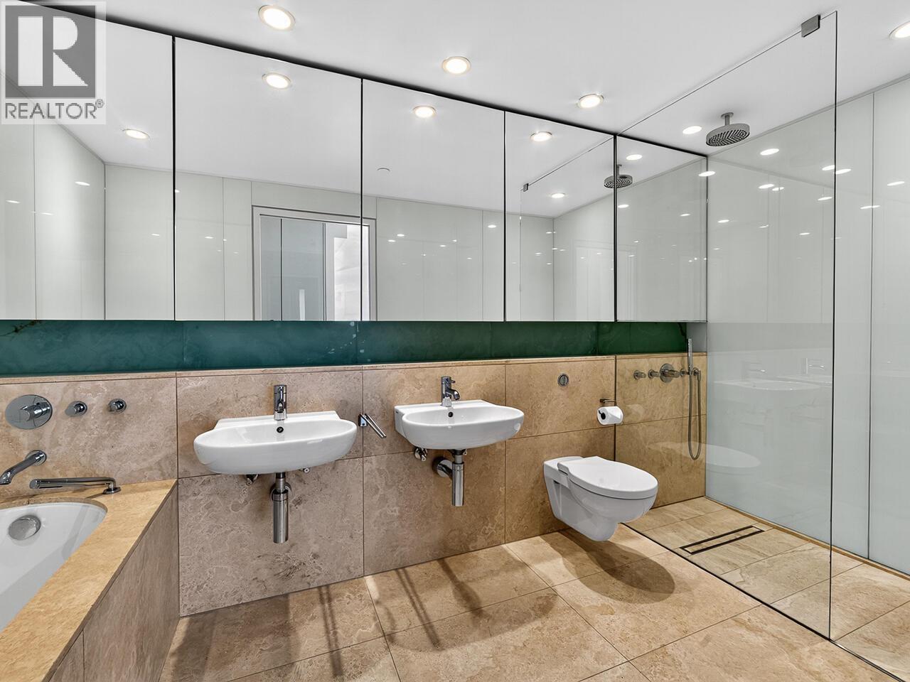 3504 838 W Hastings Street, Vancouver, BC - Indoor Photo Showing Bathroom