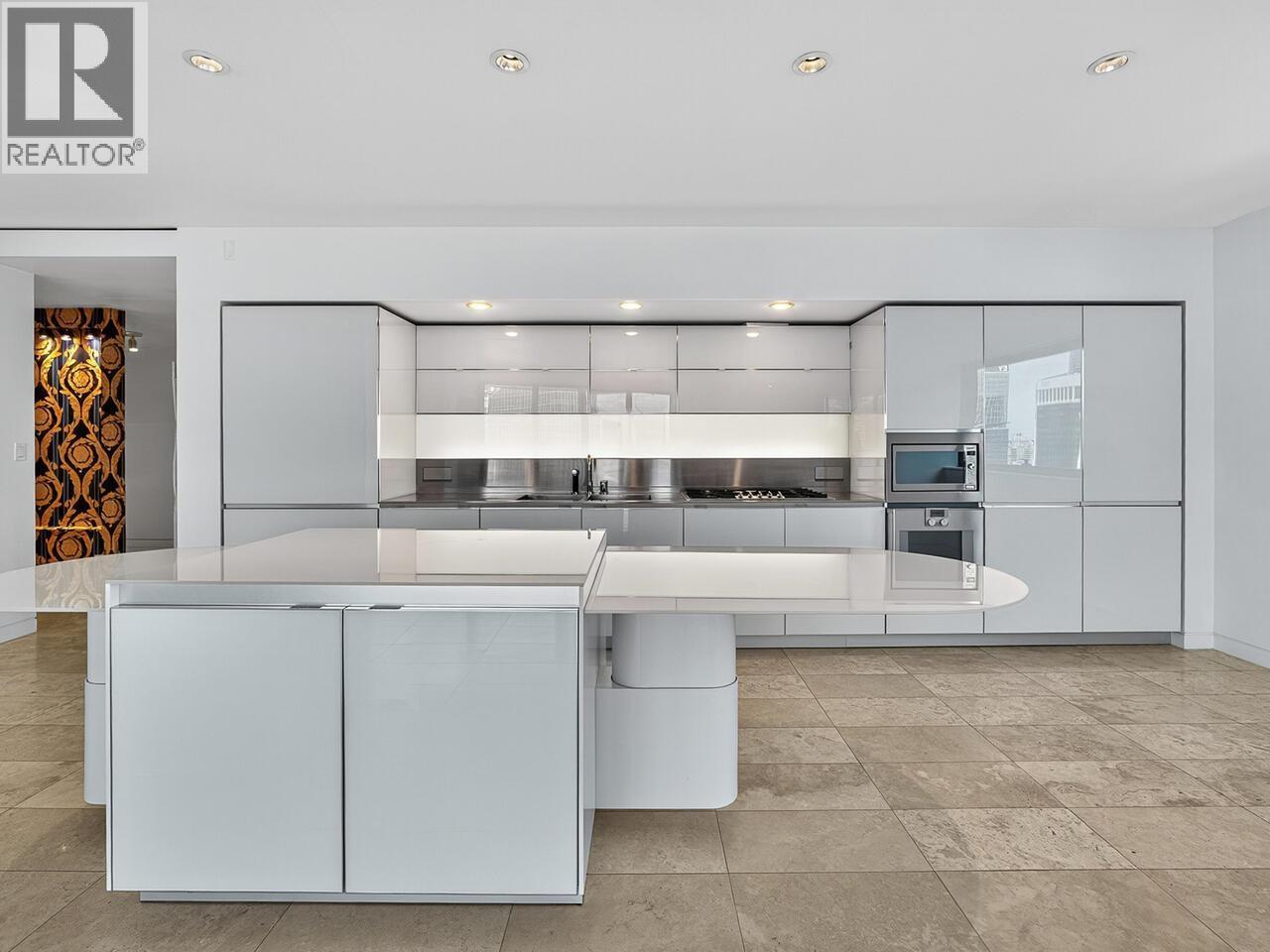 3504 838 W Hastings Street, Vancouver, BC - Indoor Photo Showing Kitchen