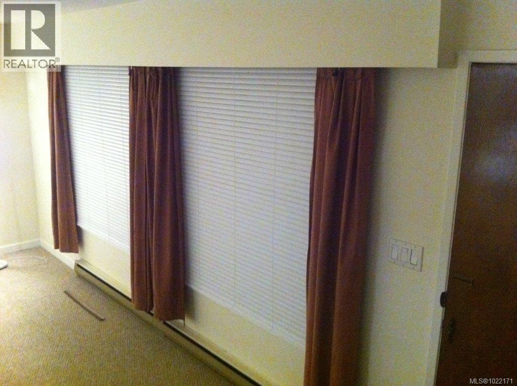 Side A - A & B 1725 Feltham Rd, Saanich, BC - Indoor