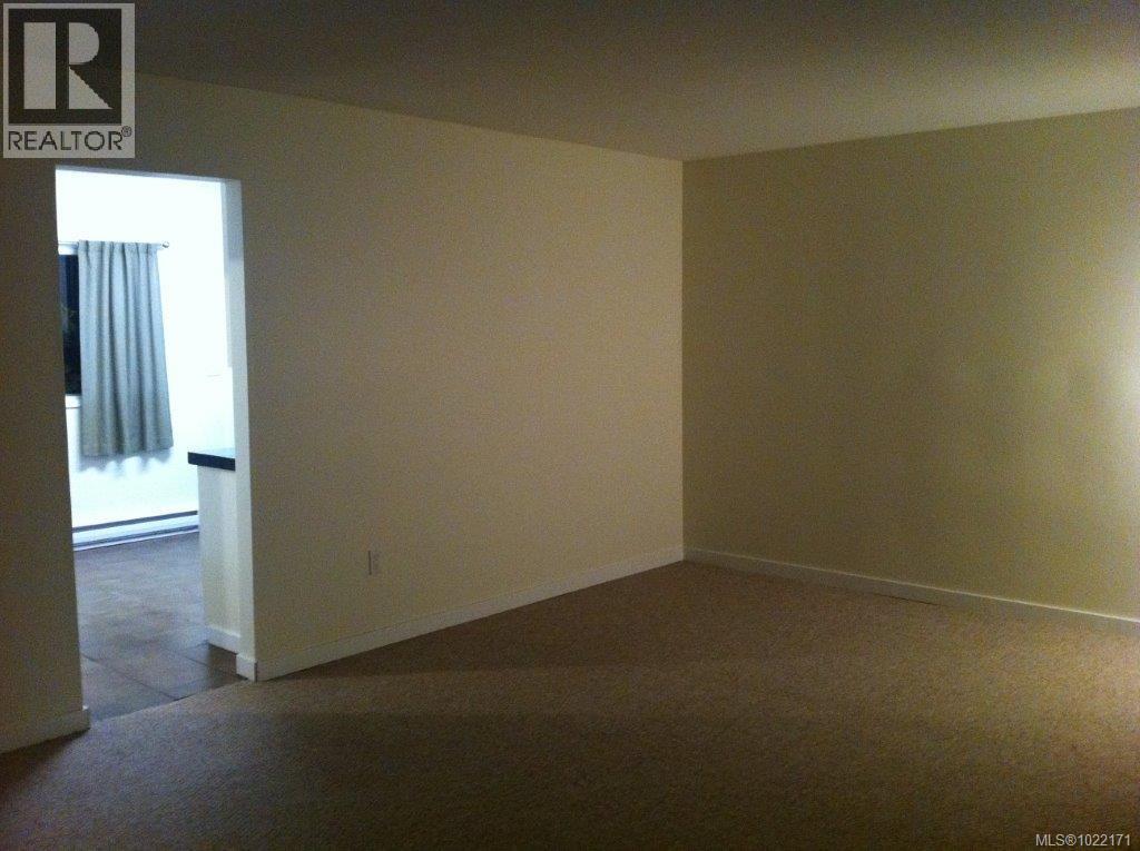 Side A - A & B 1725 Feltham Rd, Saanich, BC - Indoor Photo Showing Other Room