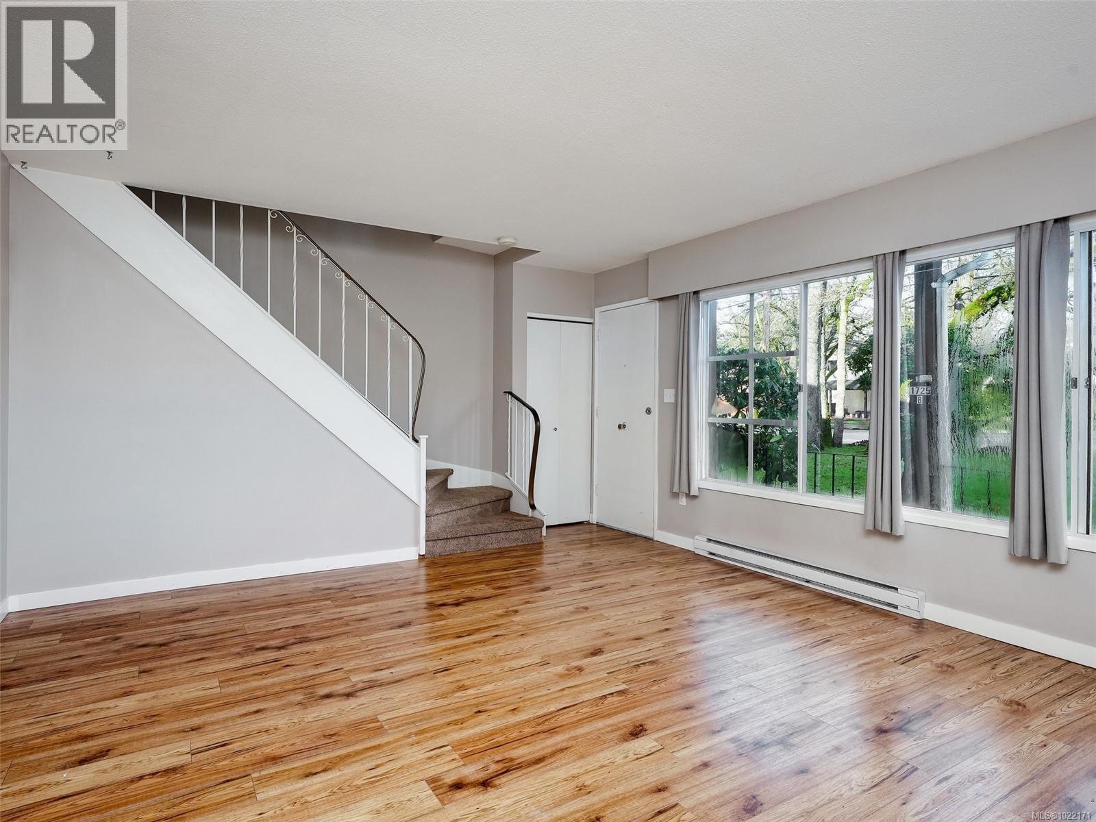 A & B 1725 Feltham Rd, Saanich, BC - Indoor Photo Showing Other Room