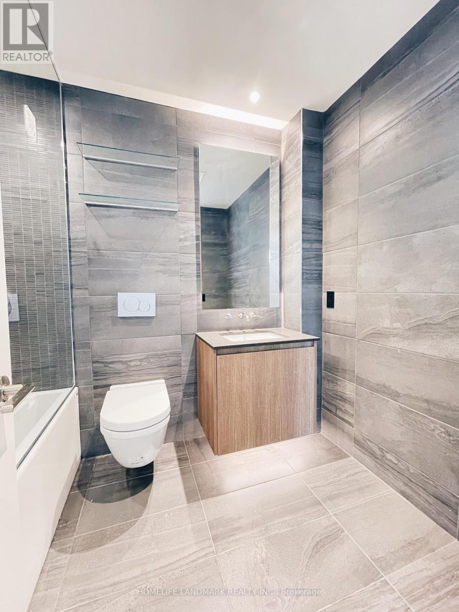 804 - 81 Wellesley Street E, Toronto, ON - Indoor Photo Showing Bathroom