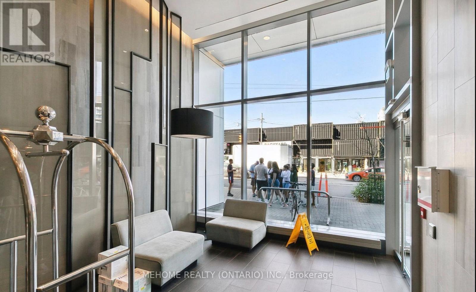 301W - 27 Bathurst Street, Toronto, ON - Indoor Photo Showing Other Room