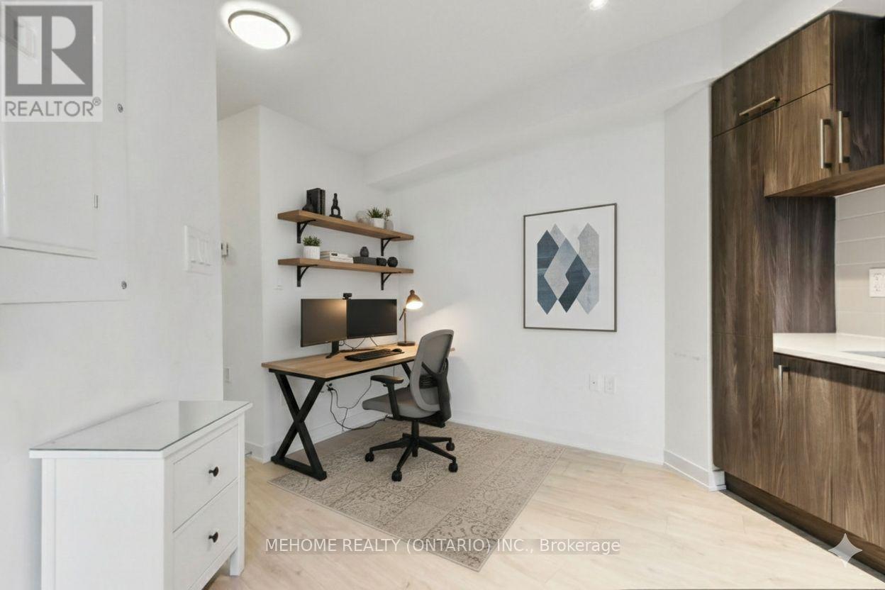 301W - 27 Bathurst Street, Toronto, ON - Indoor Photo Showing Office