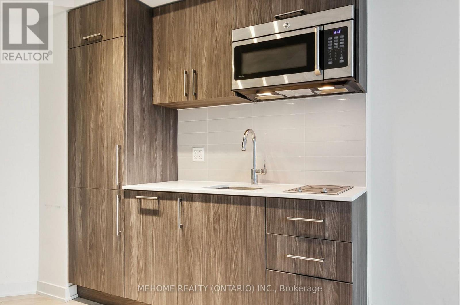 301W - 27 Bathurst Street, Toronto, ON - Indoor Photo Showing Kitchen