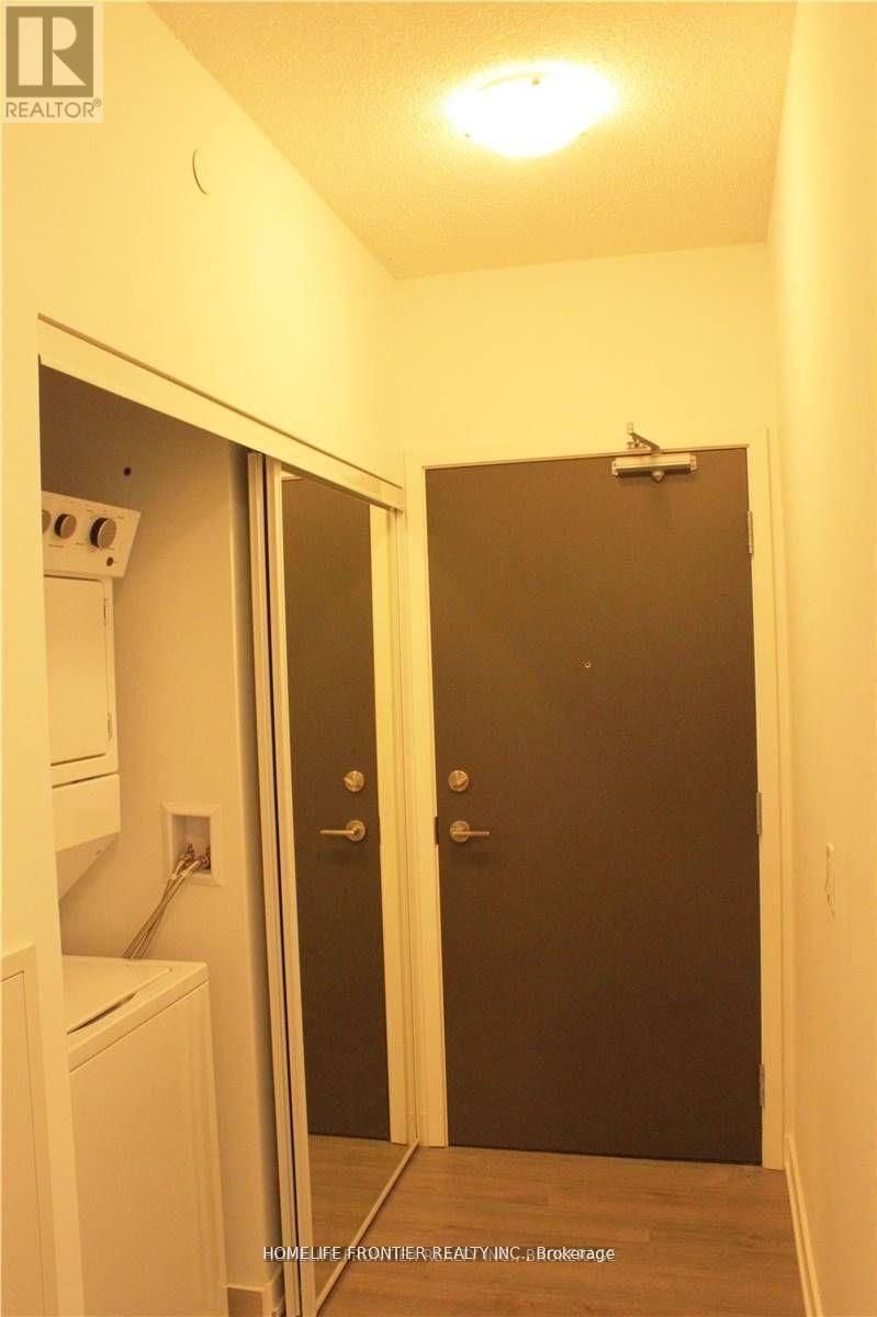 2611 - 5180 Yonge Street, Toronto, ON - Indoor Photo Showing Laundry Room