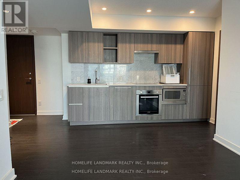 1506 - 17 Bathurst Street, Toronto, ON - Indoor Photo Showing Kitchen