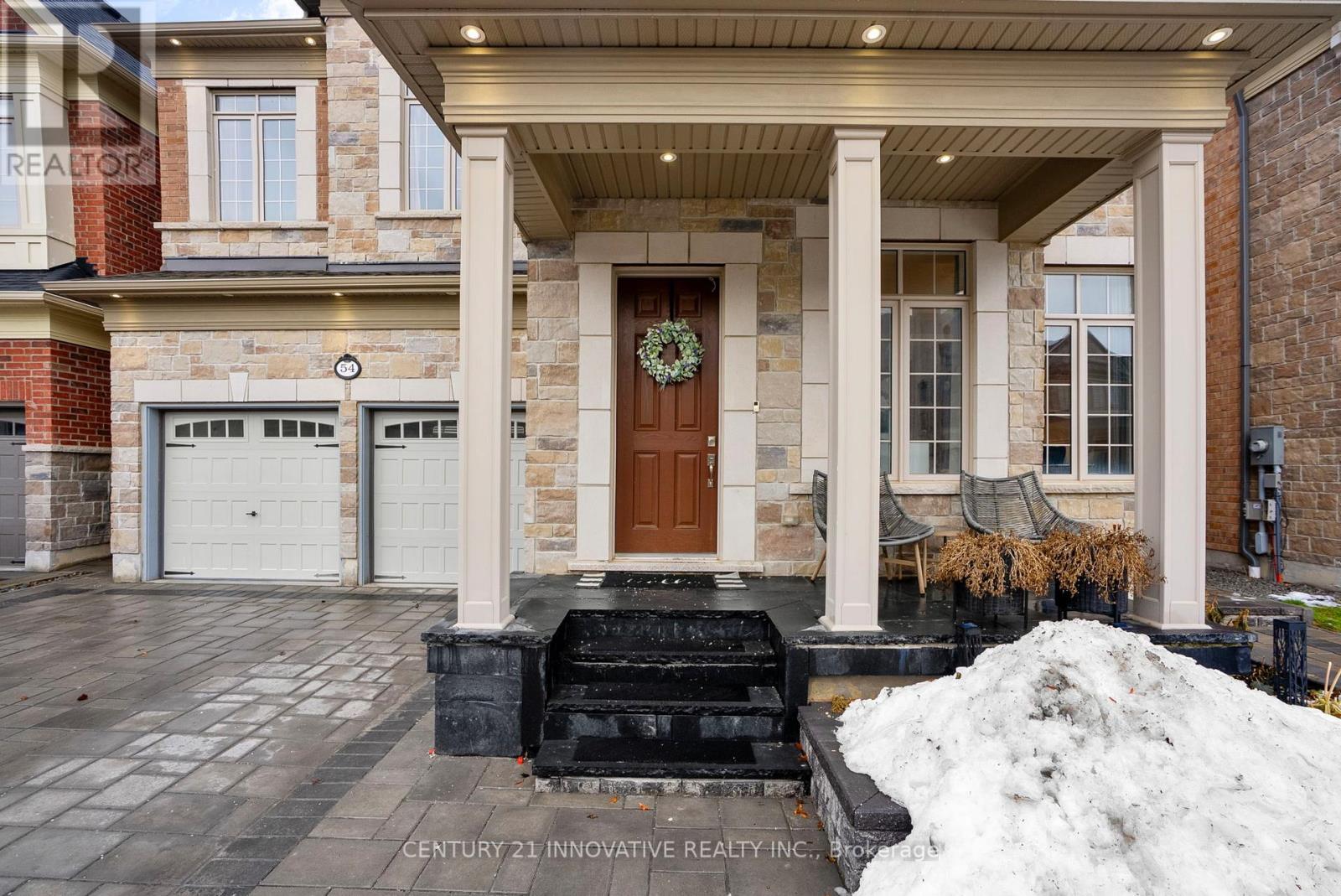 54 Blenheim Circle, Whitby, ON - Outdoor With Facade
