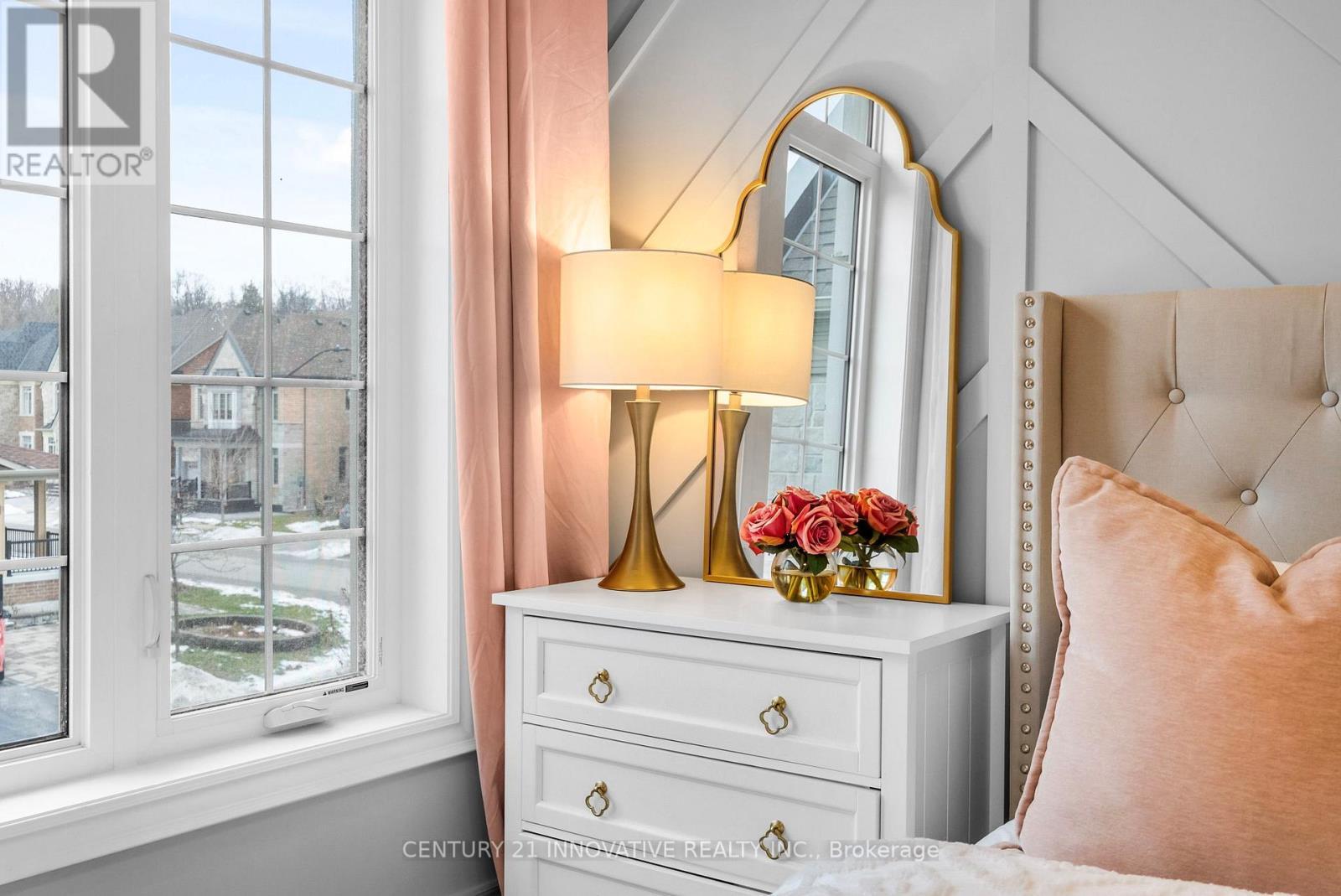 54 Blenheim Circle, Whitby, ON - Indoor Photo Showing Other Room