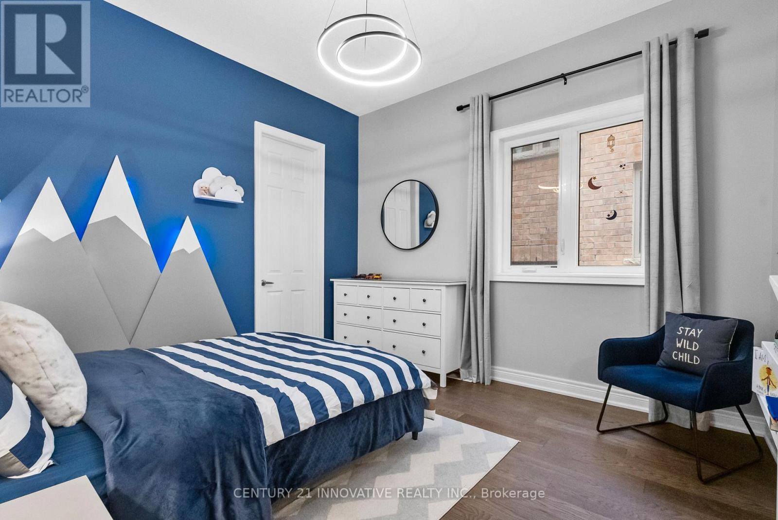 54 Blenheim Circle, Whitby, ON - Indoor Photo Showing Bedroom