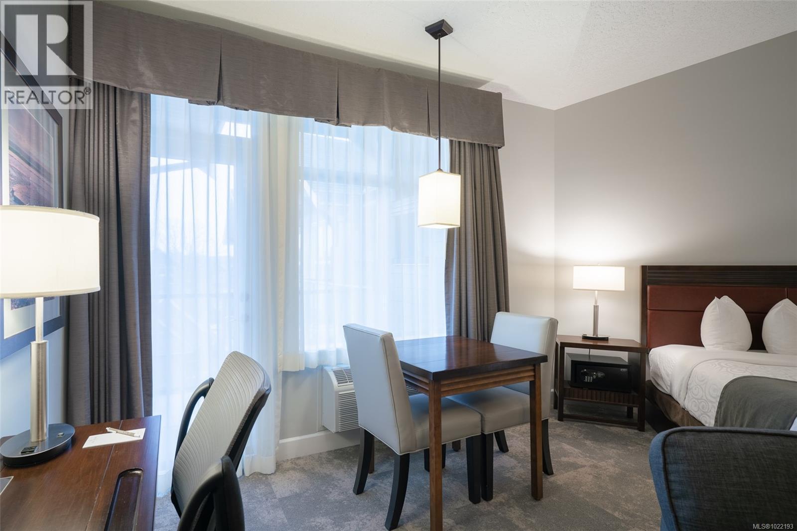 310D 1730 Riverside Lane, Courtenay, BC - Indoor Photo Showing Other Room