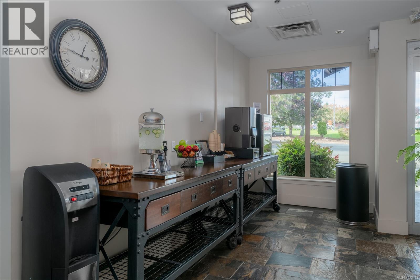 Lobby - 310D 1730 Riverside Lane, Courtenay, BC - Indoor