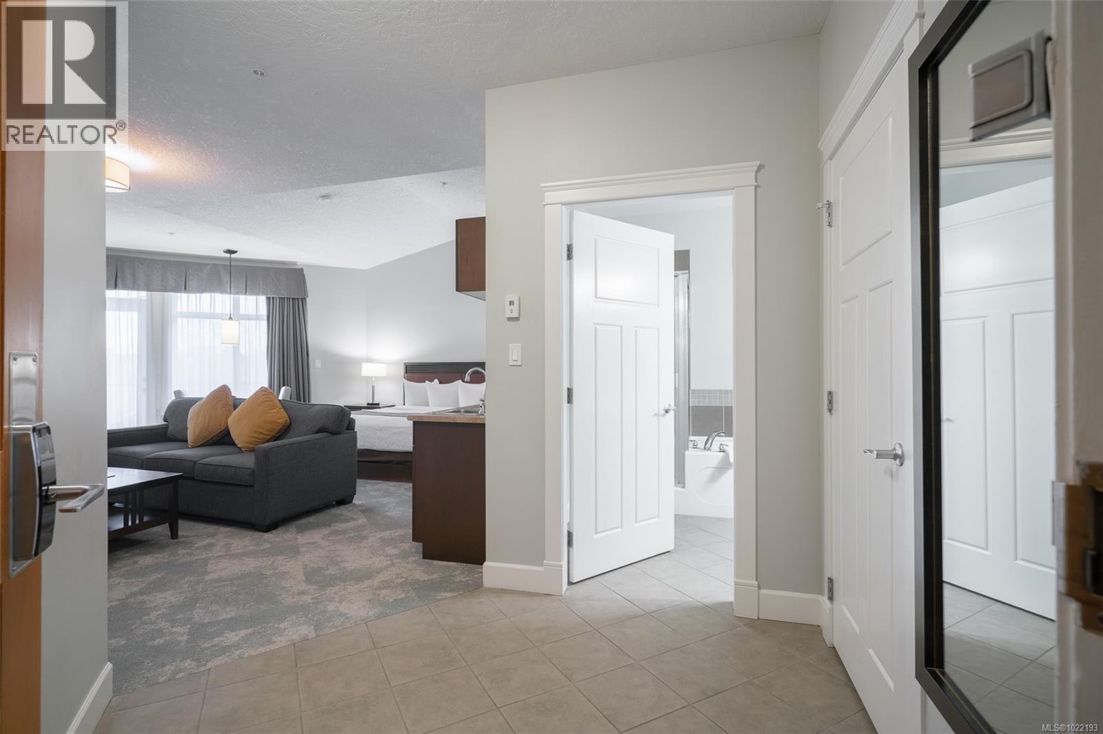 310D 1730 Riverside Lane, Courtenay, BC - Indoor