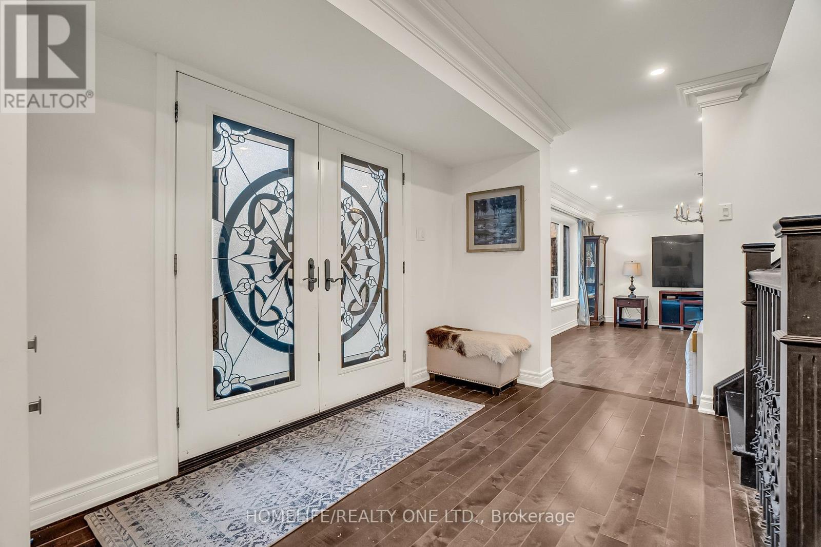 31 Bearwood Drive, Toronto, ON - Indoor Photo Showing Other Room