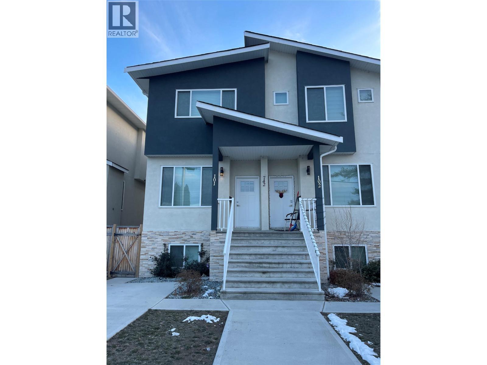 742 Kamloops Avenue Unit# 101, Penticton, BC - Outdoor With Facade