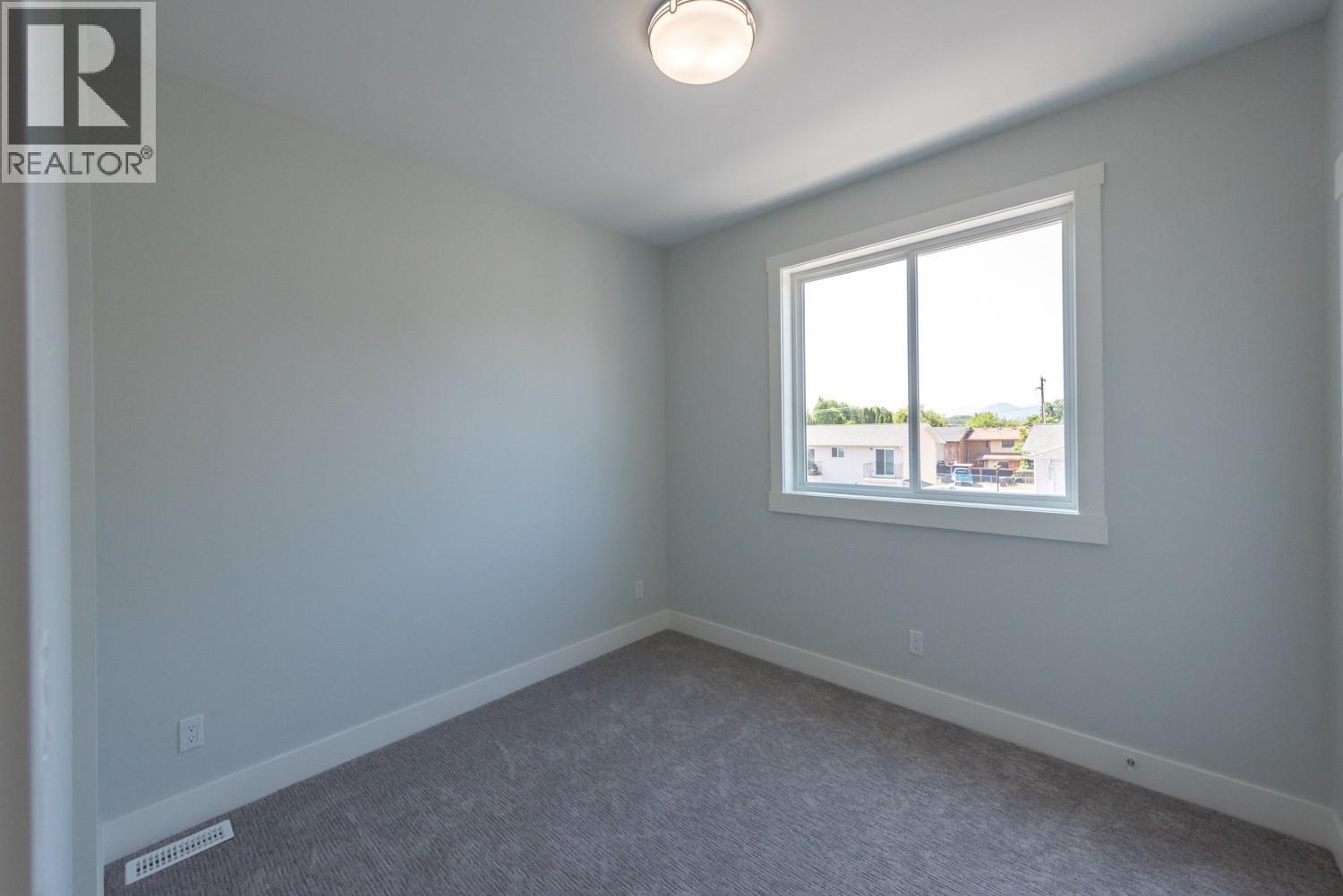 742 Kamloops Avenue Unit# 101, Penticton, BC - Indoor Photo Showing Other Room