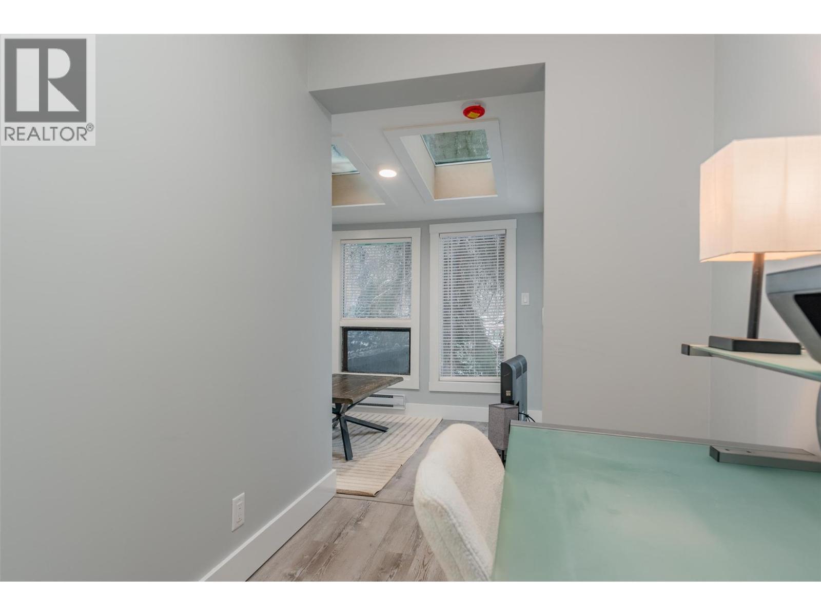 621 Turner Street, Warfield, BC - Indoor