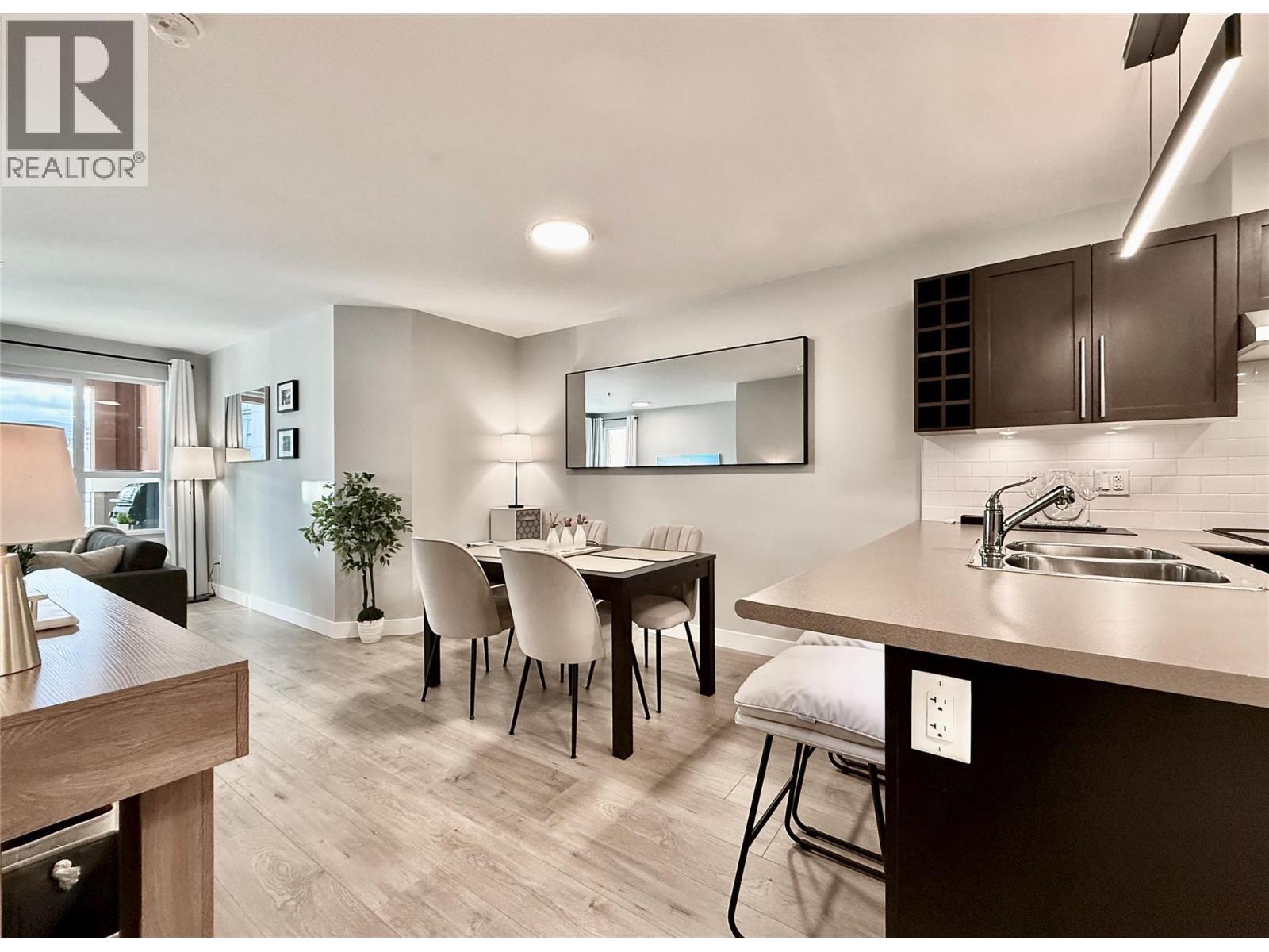 1099 Sunset Drive Unit# 324, Kelowna, BC - Indoor