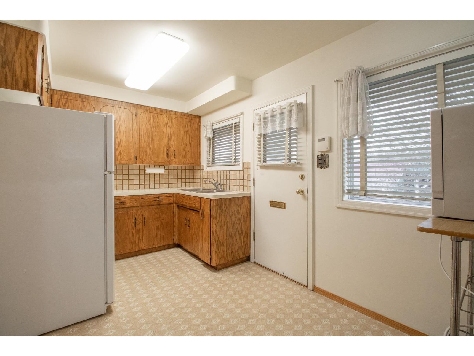 33569 5Th Avenue, Mission, BC - Indoor