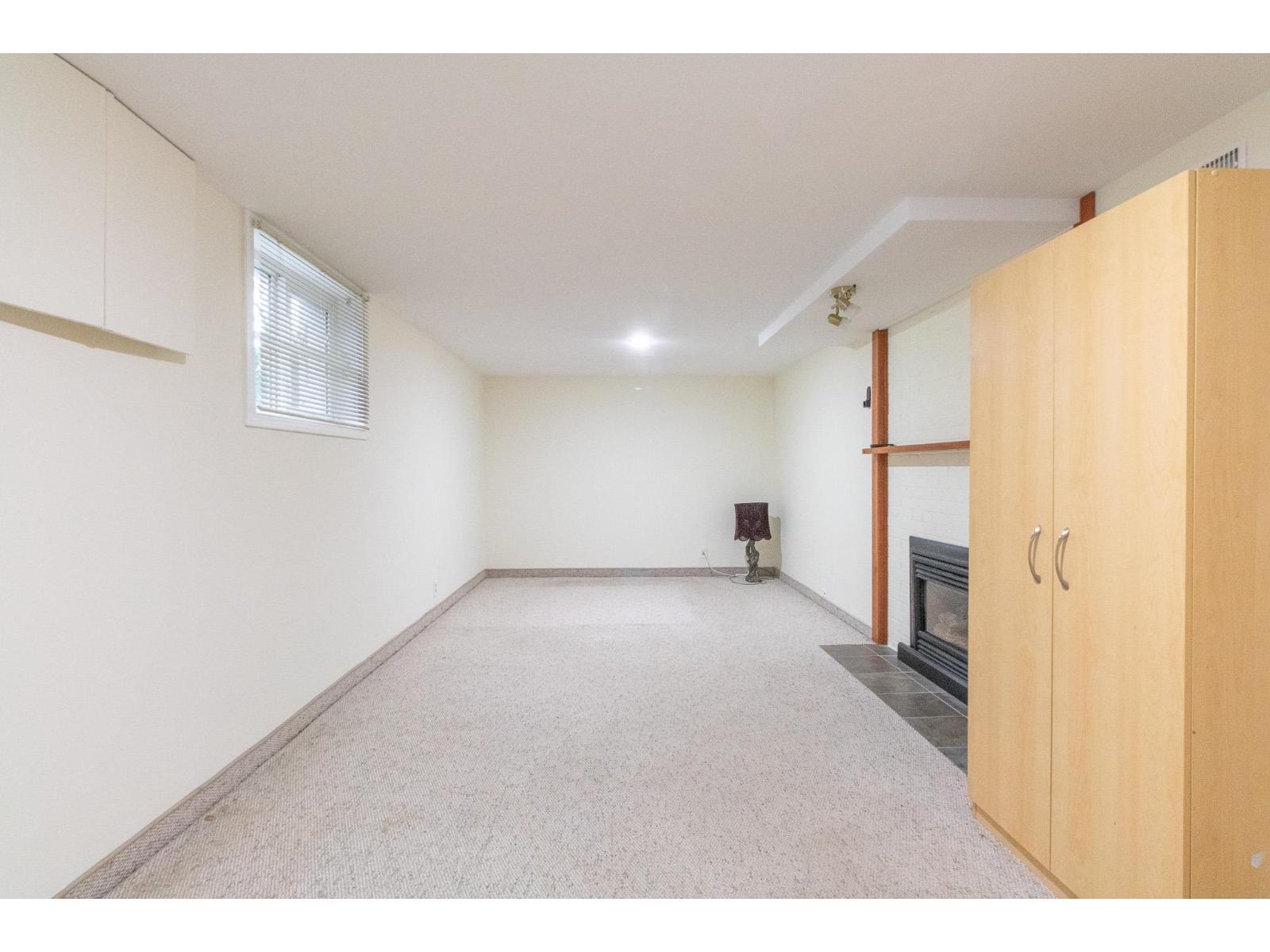 33569 5Th Avenue, Mission, BC - Indoor