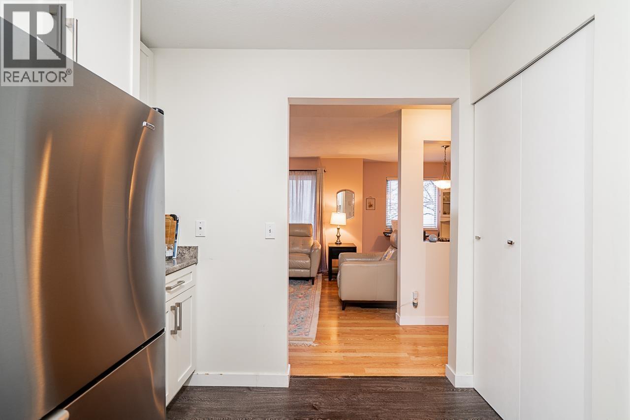 203 2983 Cambridge Street, Port Coquitlam, BC - Indoor Photo Showing Other Room