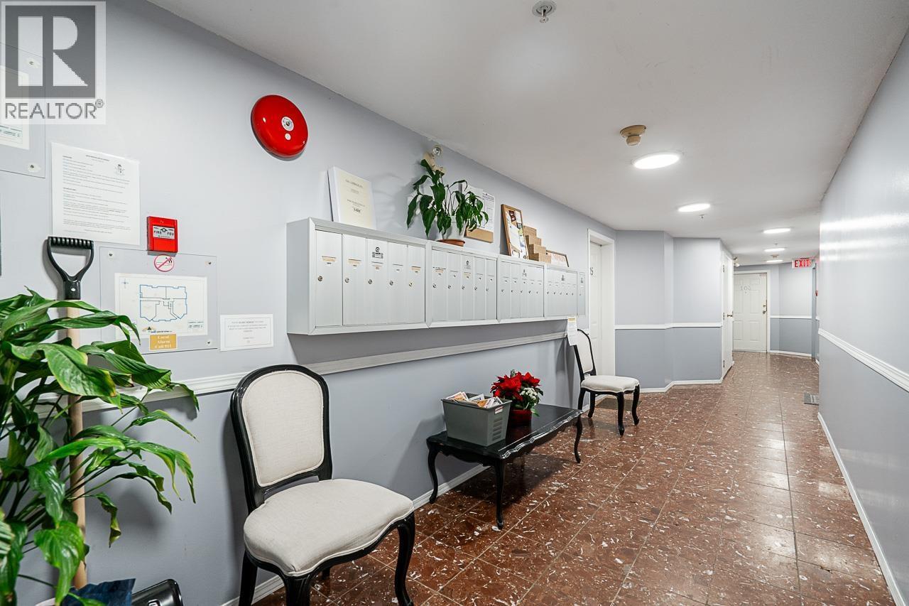 203 2983 Cambridge Street, Port Coquitlam, BC - Indoor