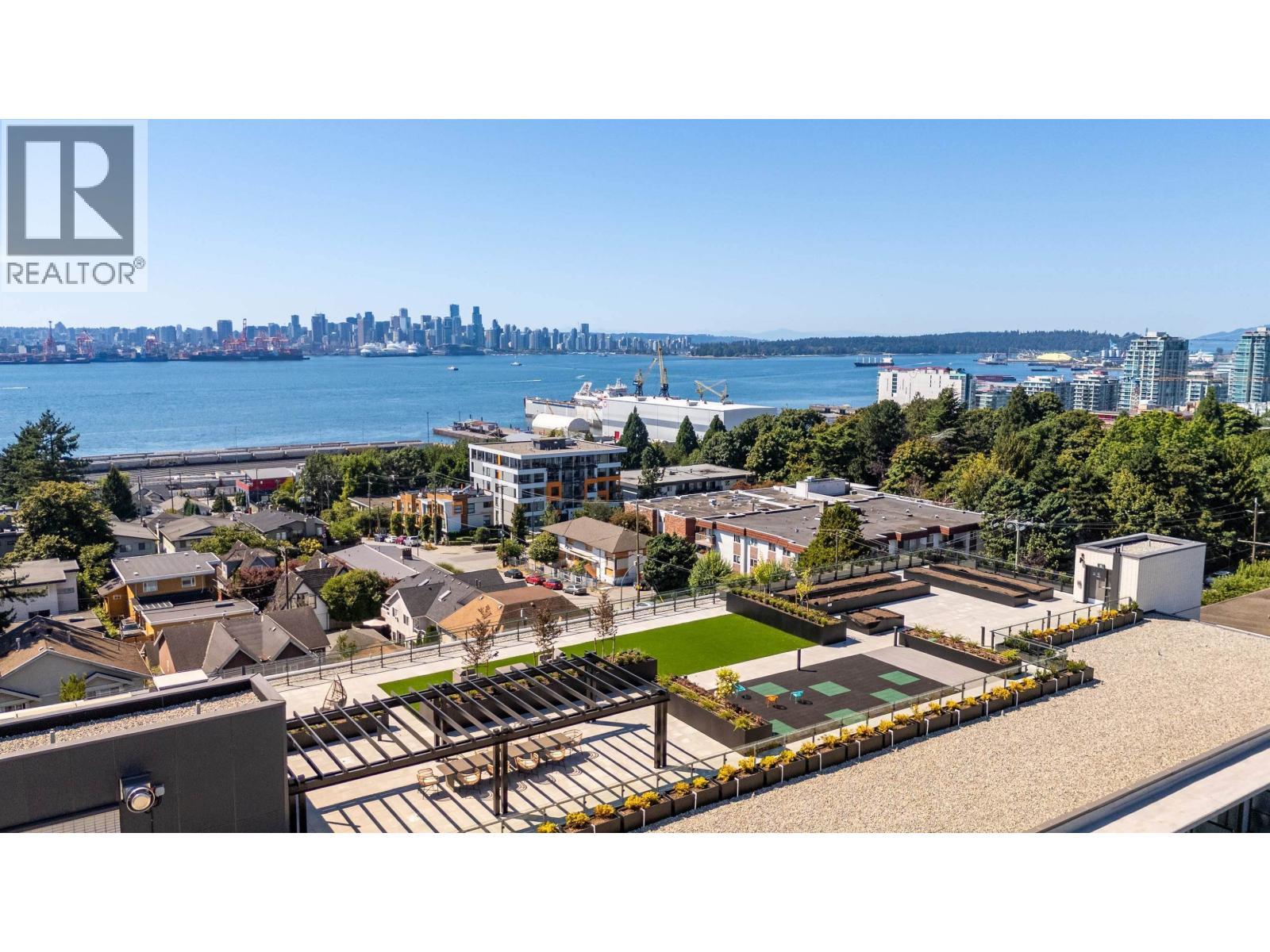 559 422 E 3Rd Street, North Vancouver, BC - Outdoor With Body Of Water With View