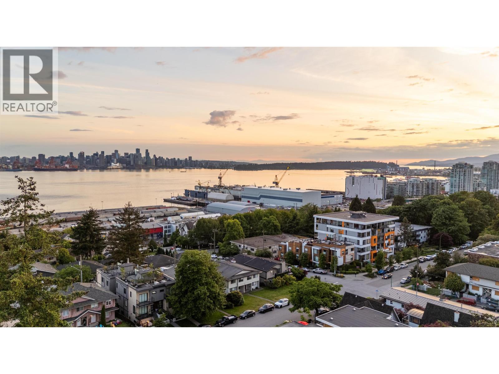 559 422 E 3Rd Street, North Vancouver, BC - Outdoor With Body Of Water With View