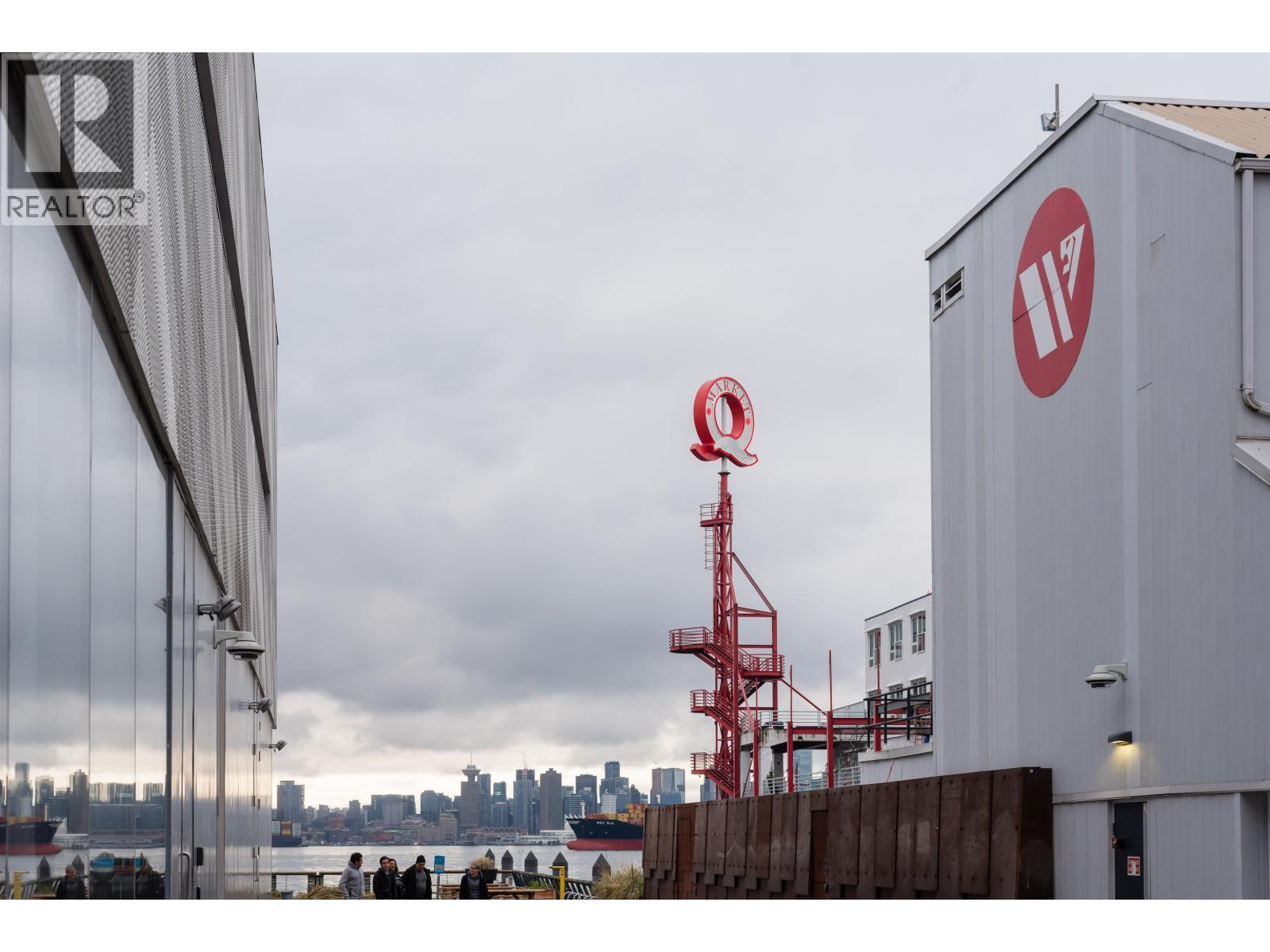 559 422 E 3Rd Street, North Vancouver, BC -