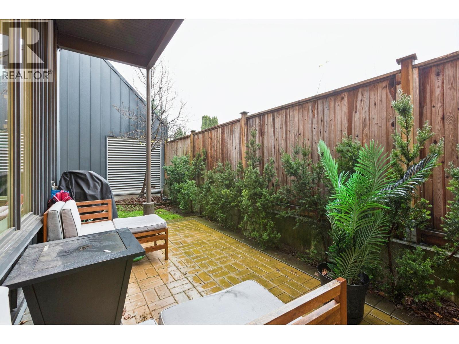 612 Brantford Street, New Westminster, BC - Outdoor With Exterior