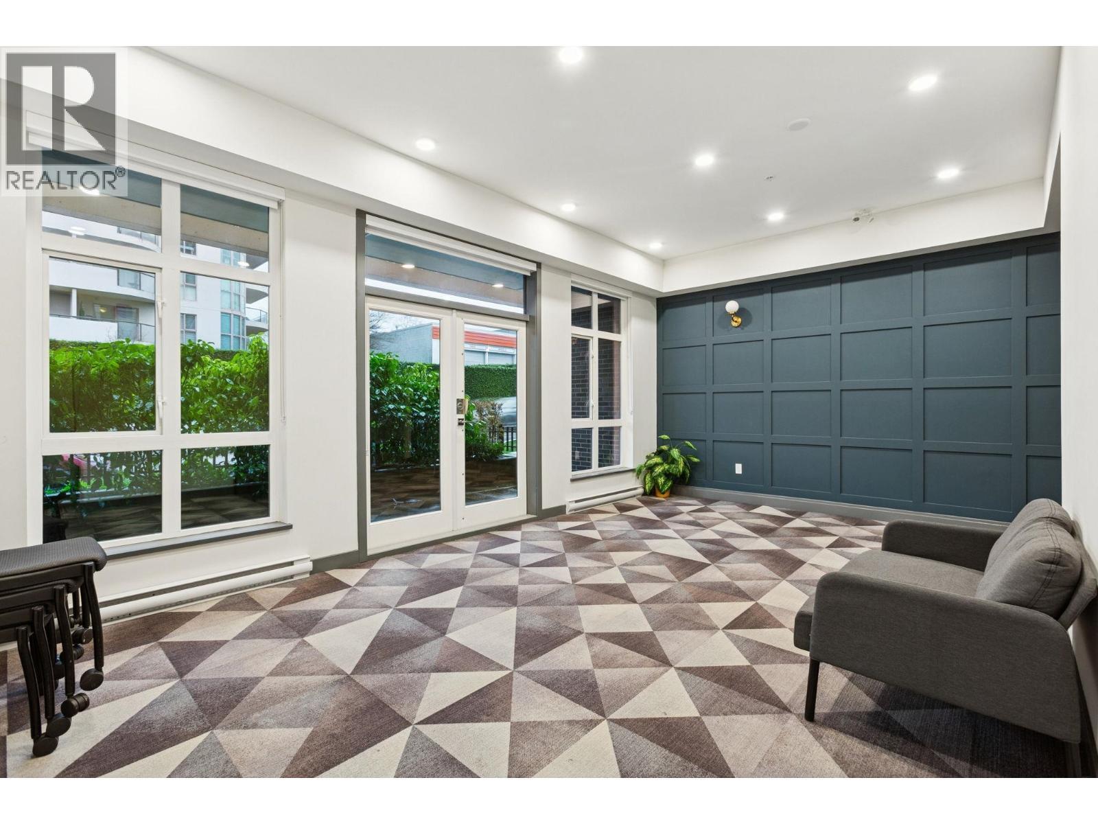 612 Brantford Street, New Westminster, BC - Indoor Photo Showing Other Room