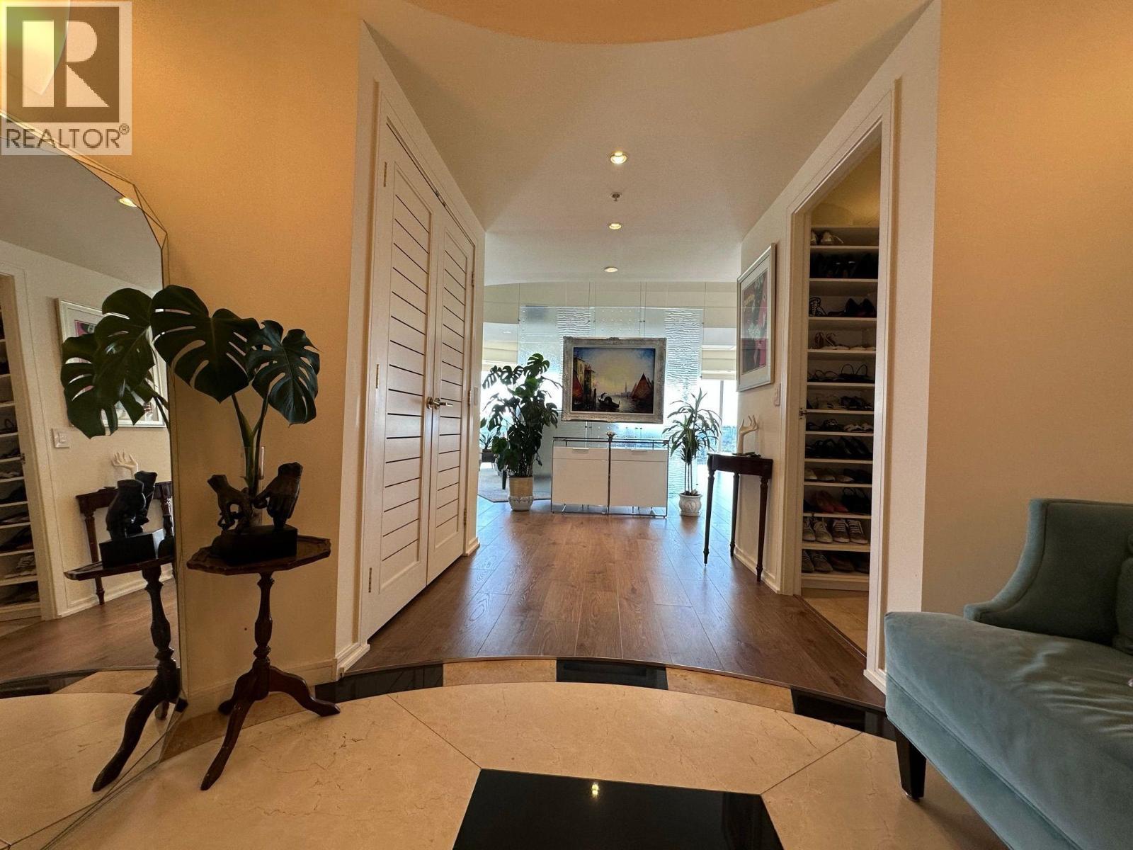 3002 388 Drake Street, Vancouver, BC - Indoor