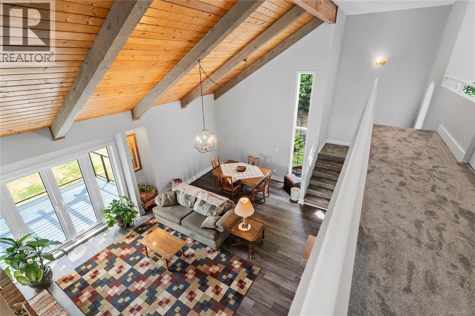 5025 Genoa Bay Rd, Duncan, BC - Indoor Photo Showing Other Room