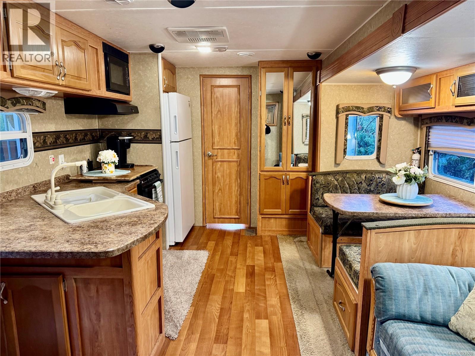 19 8631 South Shore Rd, Lake Cowichan, BC