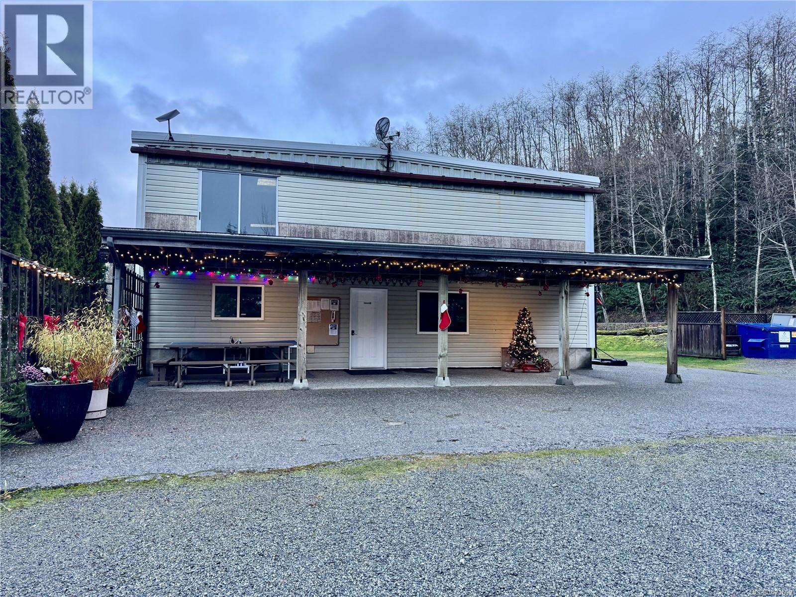 Common house with bathrooms, showers, bathrooms and laundry - 19 8631 South Shore Rd, Lake Cowichan, BC