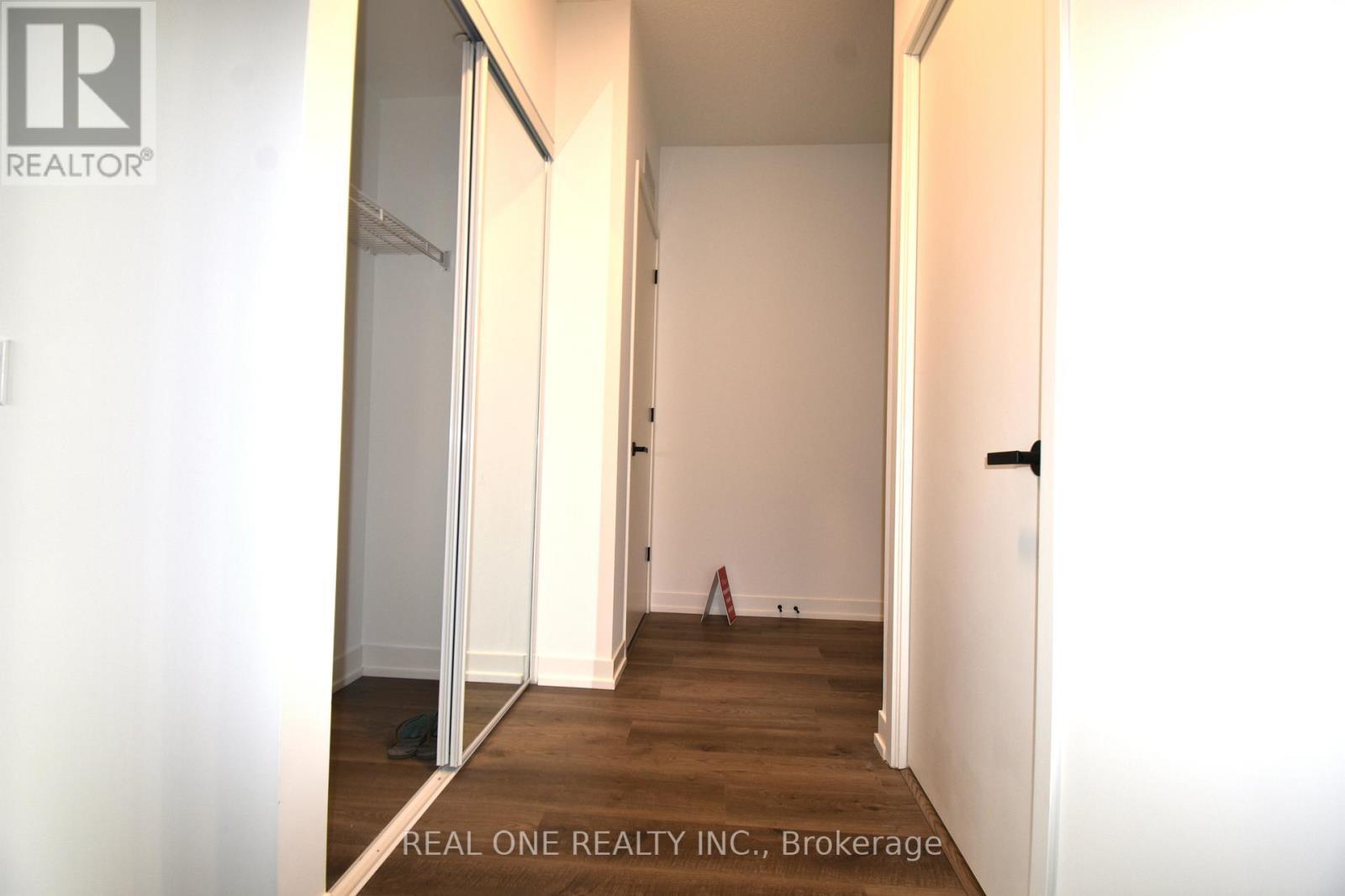 1202 - 8 Interchange Way, Vaughan, ON - Indoor Photo Showing Other Room