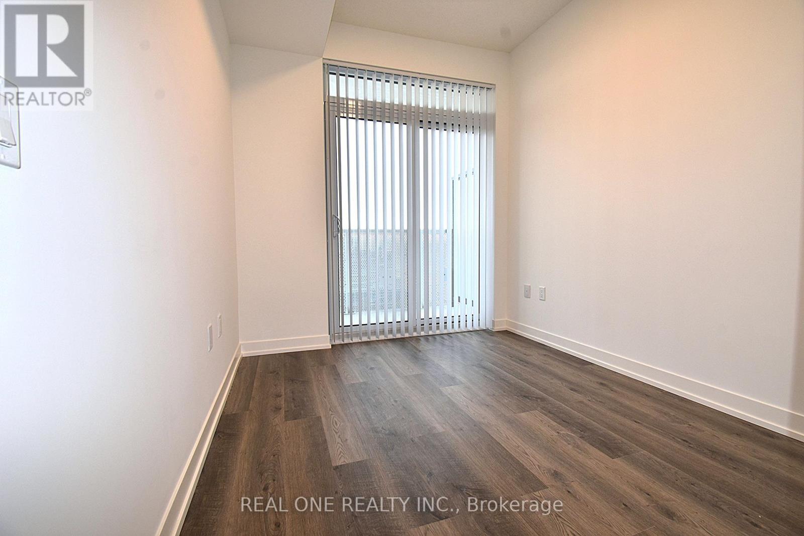 1202 - 8 Interchange Way, Vaughan, ON - Indoor Photo Showing Other Room