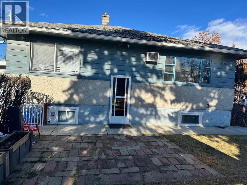 5302 50 Street, Camrose, AB - Outdoor