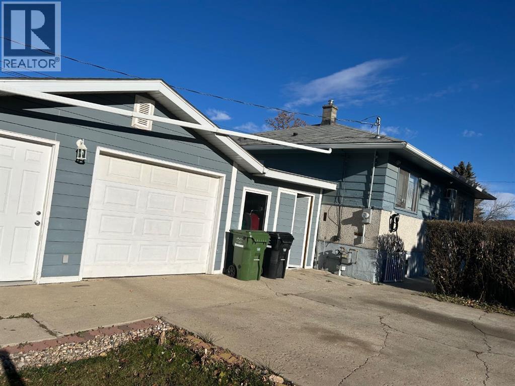5302 50 Street, Camrose, AB - Outdoor