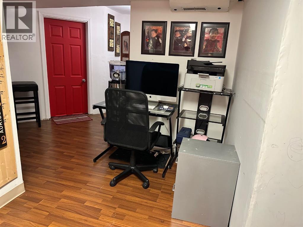 5302 50 Street, Camrose, AB - Indoor Photo Showing Office